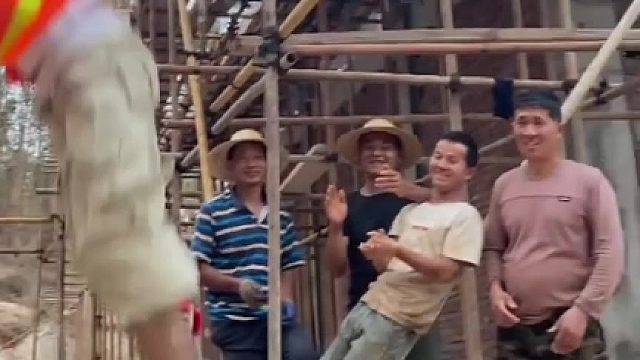 工作尚未起色，生活处处需要钱