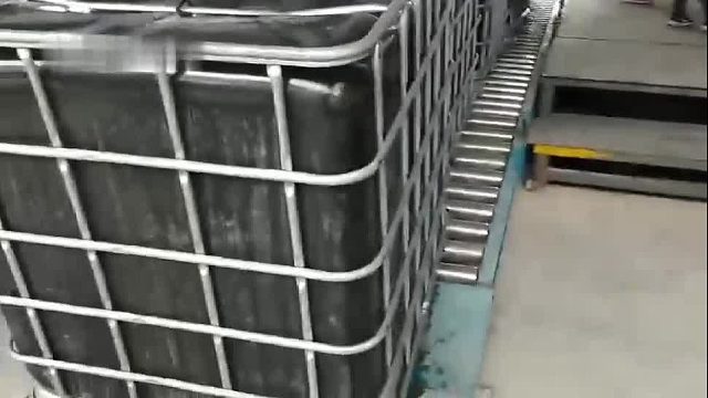 可换枪型压盖机1000L吨桶乳胶漆压盖机