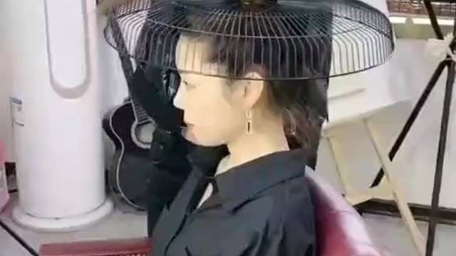 江湖故人，相逢何必曾相识。