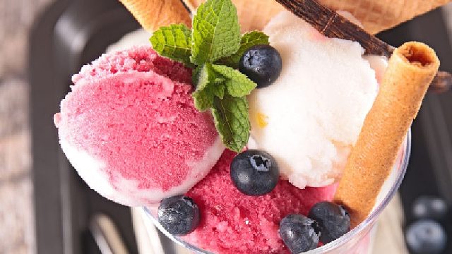 感谢 灰烬老板开通的守护哇 哎嘿嘿 新的称号十人守护 起飞飞 无敌起飞飞