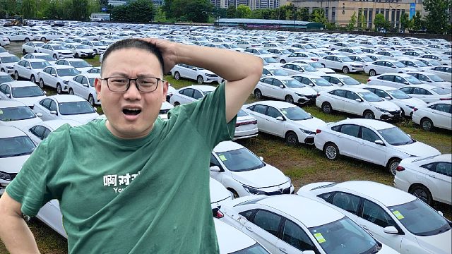 4S店新车挤露天仓库？而全新Model 3又来了...