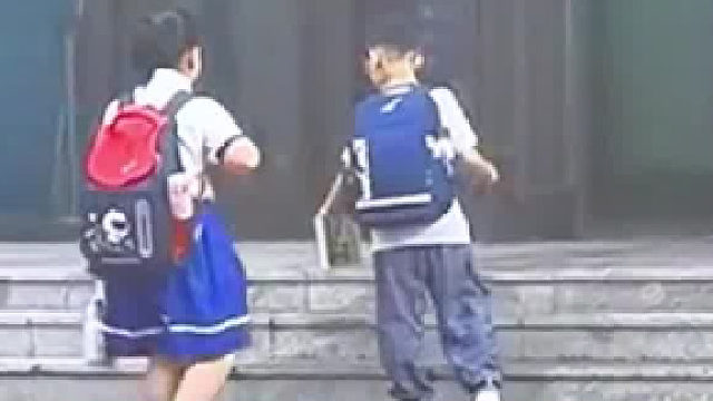 一个小动作就能温暖孩子好多年