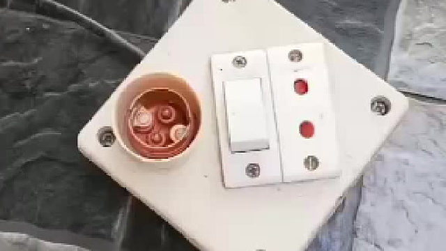 维修LED灯泡（没有维修经验的，直接换）