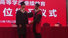校長(zhǎng)：這個(gè)穗我今天非拔不可
