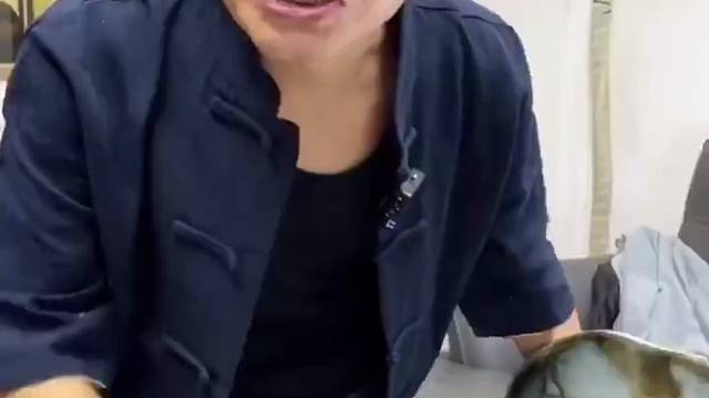 白月光手镯，底子又细，种质又老 #翡翠