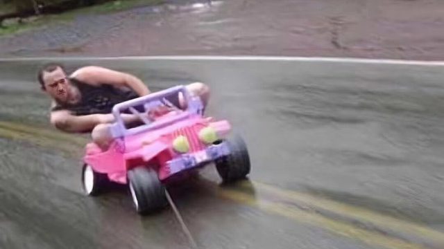 感谢 玫瑰老板开通的年超粉Plus哇 哎嘿嘿 充满这惊喜的一天 起飞喽