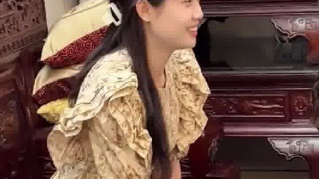 男孩带女友回家见父母“终于把学生时代喜欢的女孩带回家了”