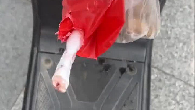 这是什么情况？ 生命力真顽强