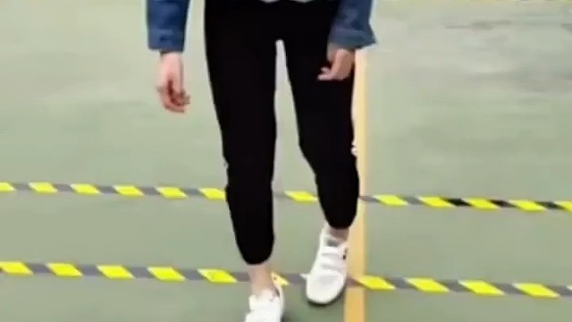 治疗三个疗程以后口齿不清有了缓解，肌肉跳动没有以前那么频繁了，肌肉疼痛也有缓解，也能自己走路了。