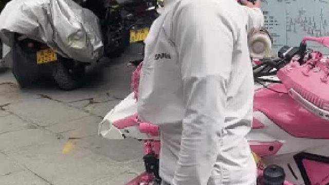 泰裤辣！这车哪个小老妹不迷糊！