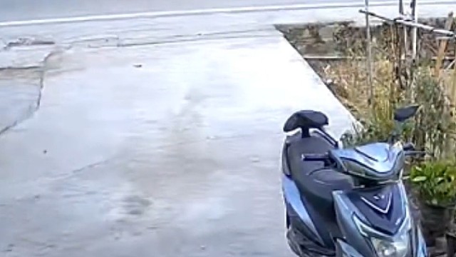 骑车还是小心点，不然真的太危险了