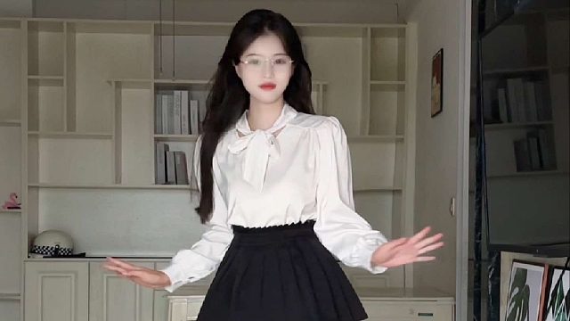 你说爱我的时候像极了中介骗我进厂