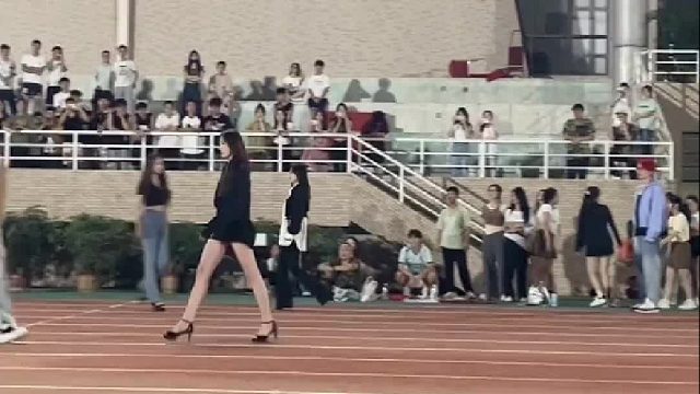 整活还得看大学生