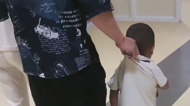 一个比一个小心