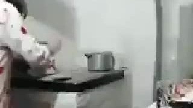 媳妇非要做饭，拦都拦不住啊