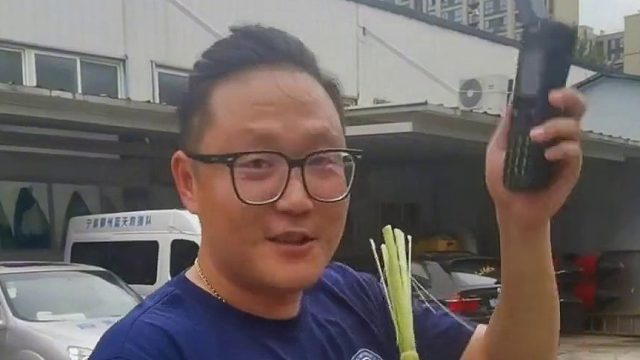 曾经打个卫星电话有多麻烦？