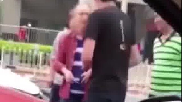 史上最快解决的交通事故，只要10秒