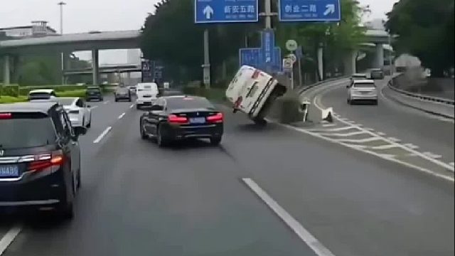 你小子真不讲究！