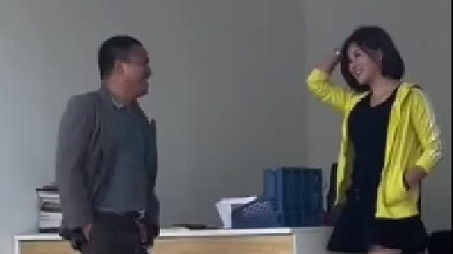 就说姑娘眼神中没有一点嫌弃的样子，就值得尊重！