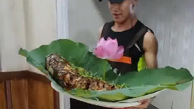 大鱼王驾到了，小鱼小虾快闪开，当心撒糖烫脚喽