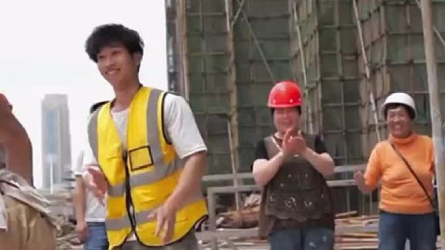 领导层来工地视察工作，工头让我们漏一手，这波操作大家伙能打多少分