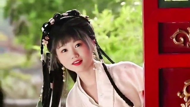 秋风若有怜花意，可否许我再少年.