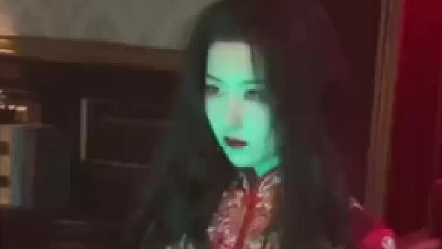 兄弟们，好消息，有女鬼