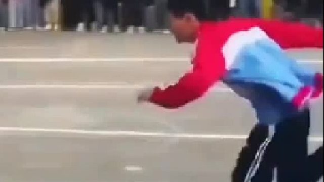 这小伙子是不是兰陵王玩多了？