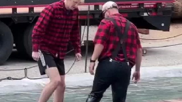 我就知道红衣服的要输了