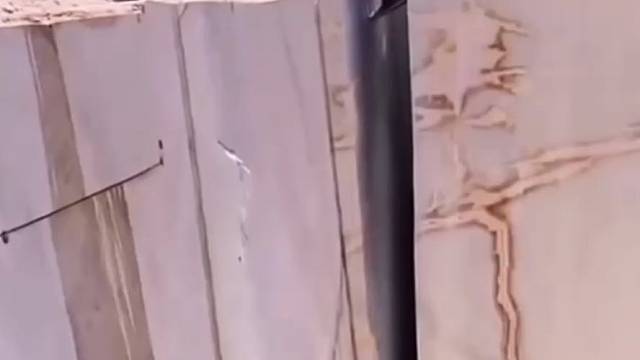 源头奢石开采翻车现场！