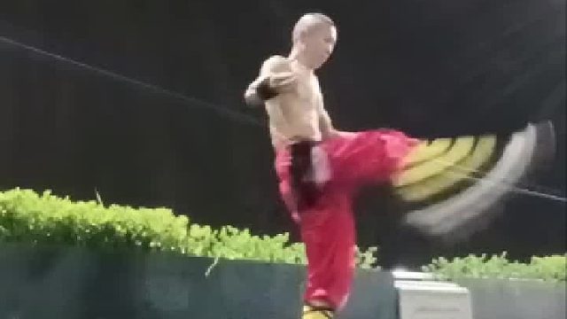 卧槽，我看到残影了，这速度好牛逼，