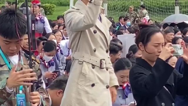 全是感情带你沉浸体会我们班主任老母亲般的微笑