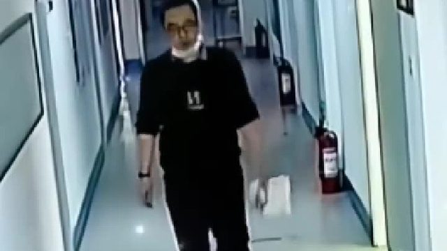 这是人民的教师，从不把生活中的心酸带给孩子们，老师就是学生们的一道光