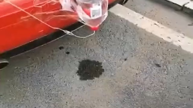 被追尾他得湿一裤子