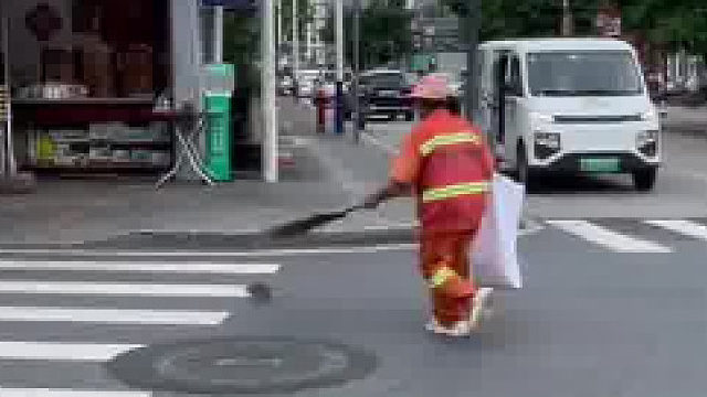 南方的老鼠都这么大！