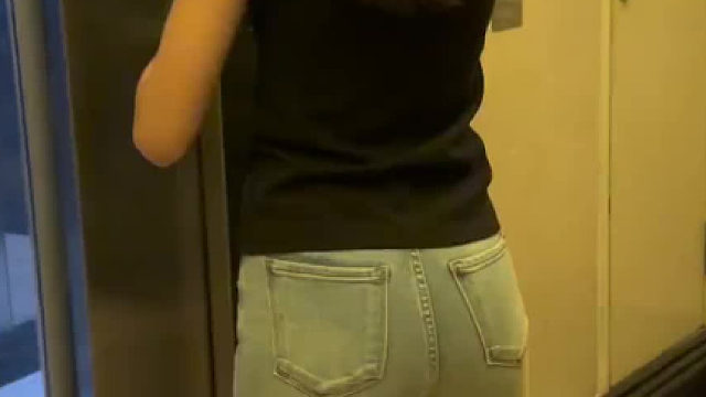 我怀疑男人都喜欢这种身材