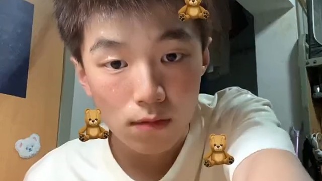 大晚上在宿舍不敢大声说话T﹏T