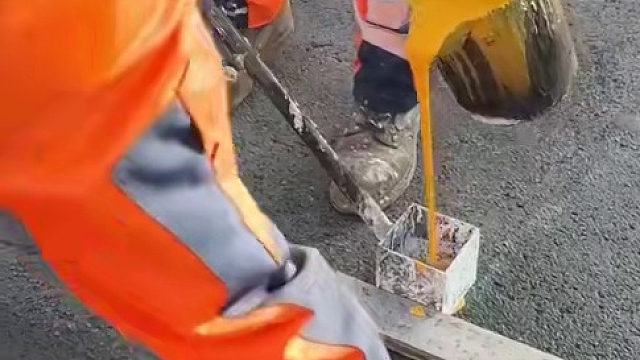 高手在民间，这手艺就跟机器喷涂效果一样……