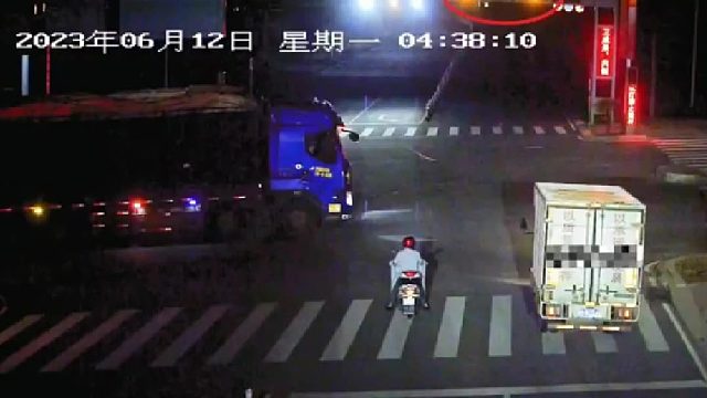 途经路口需谨慎，莫让路口变 “虎口”