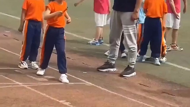 这爹杠杠的[赞啊]