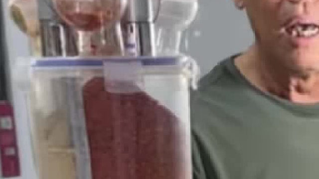 这小店真多科技啊，老板有很多发明