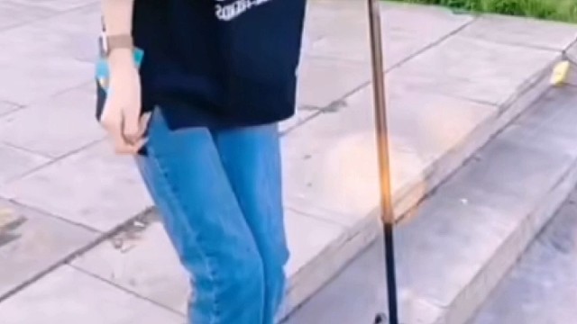 走路不稳您有吗？