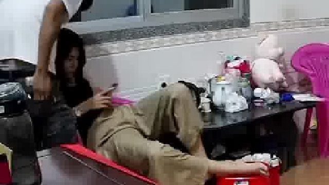 其实就是生病了，打一针就好！