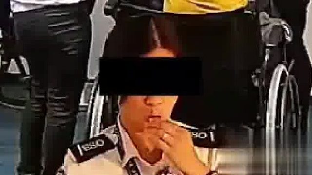 菲律宾机场女安检员偷中国乘客钱财，被察觉后生吞现金“消灭证据”