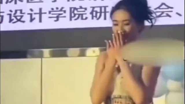 医科大举办才艺大赛，女护士技惊四座!