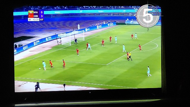 亚运足球队 谭龙头球这么玩？