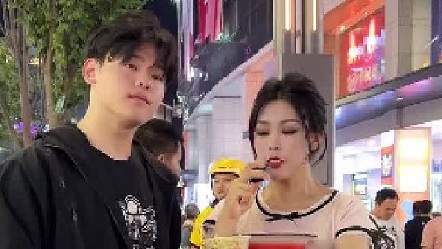 一碗折耳根给200块钱，谁能吃得下去？