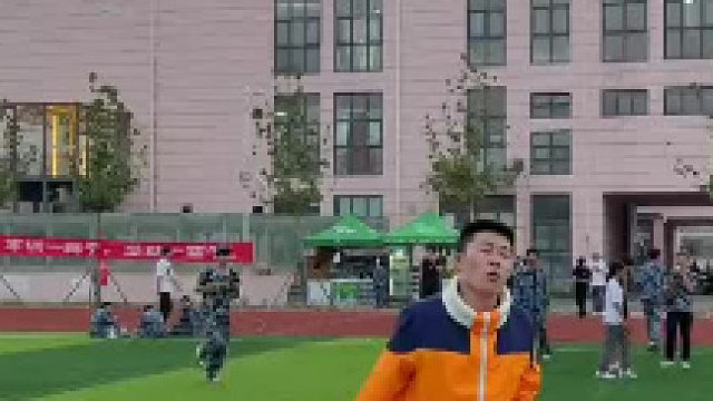 现在的大学校园生活真是丰富多彩……