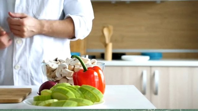 特发性震颤患者不能吃辣？