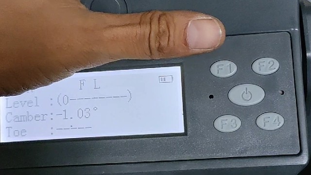 大车四轮定位仪